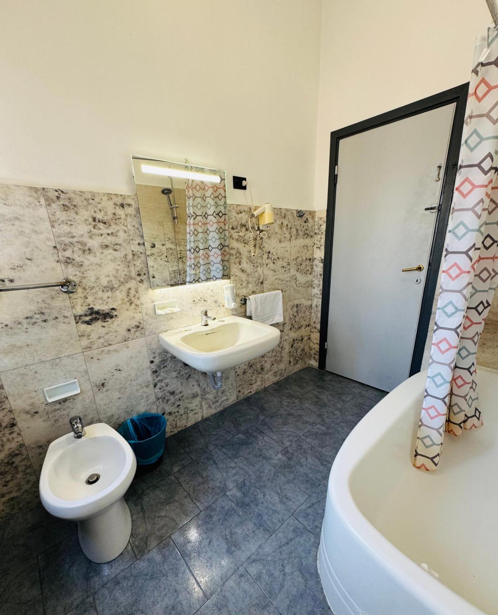 Bovisa House B&B Private Rooms Mediolan Zewnętrze zdjęcie